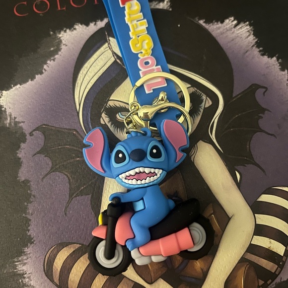 Stitch Key Chain - Picture 1 of 2